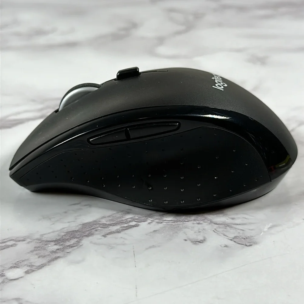 Logitech Mouse With 2 Batteries